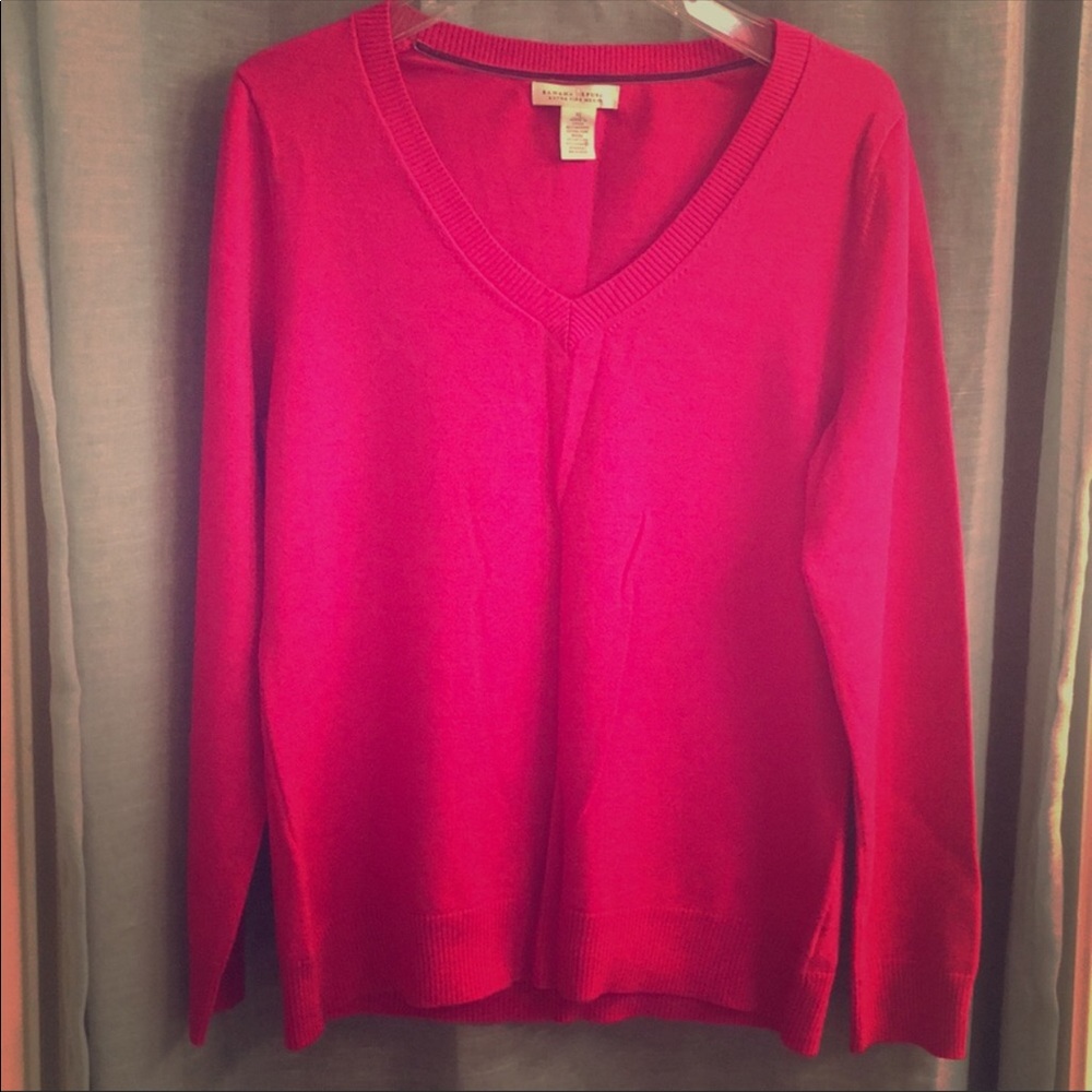 Banana Republic XL fuchsia merino V neck sweater